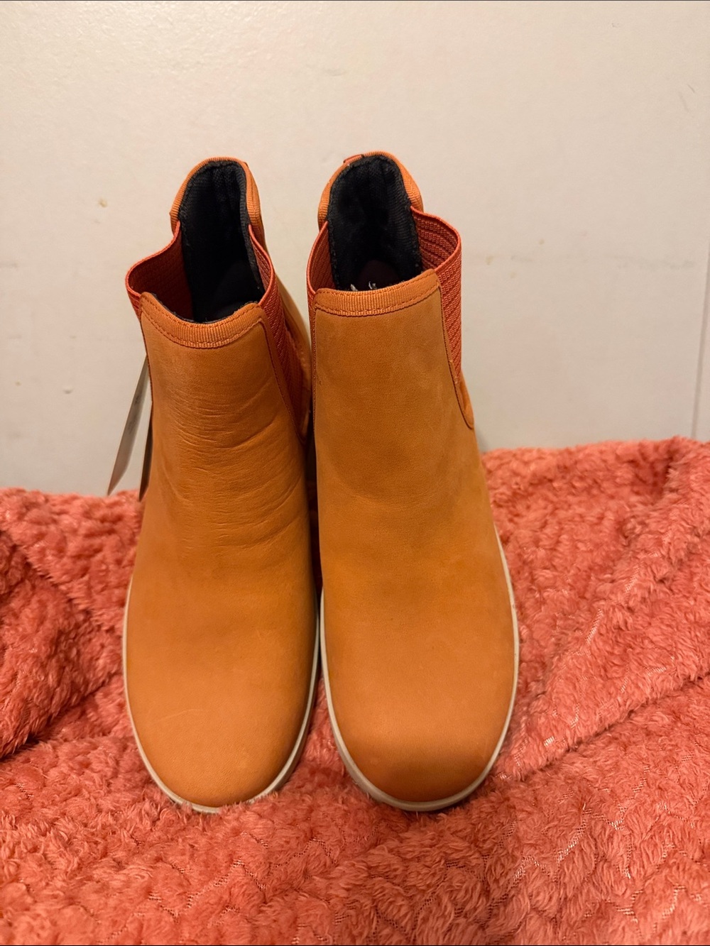 Bogs Women's Orange Chelsea Ankle Boots